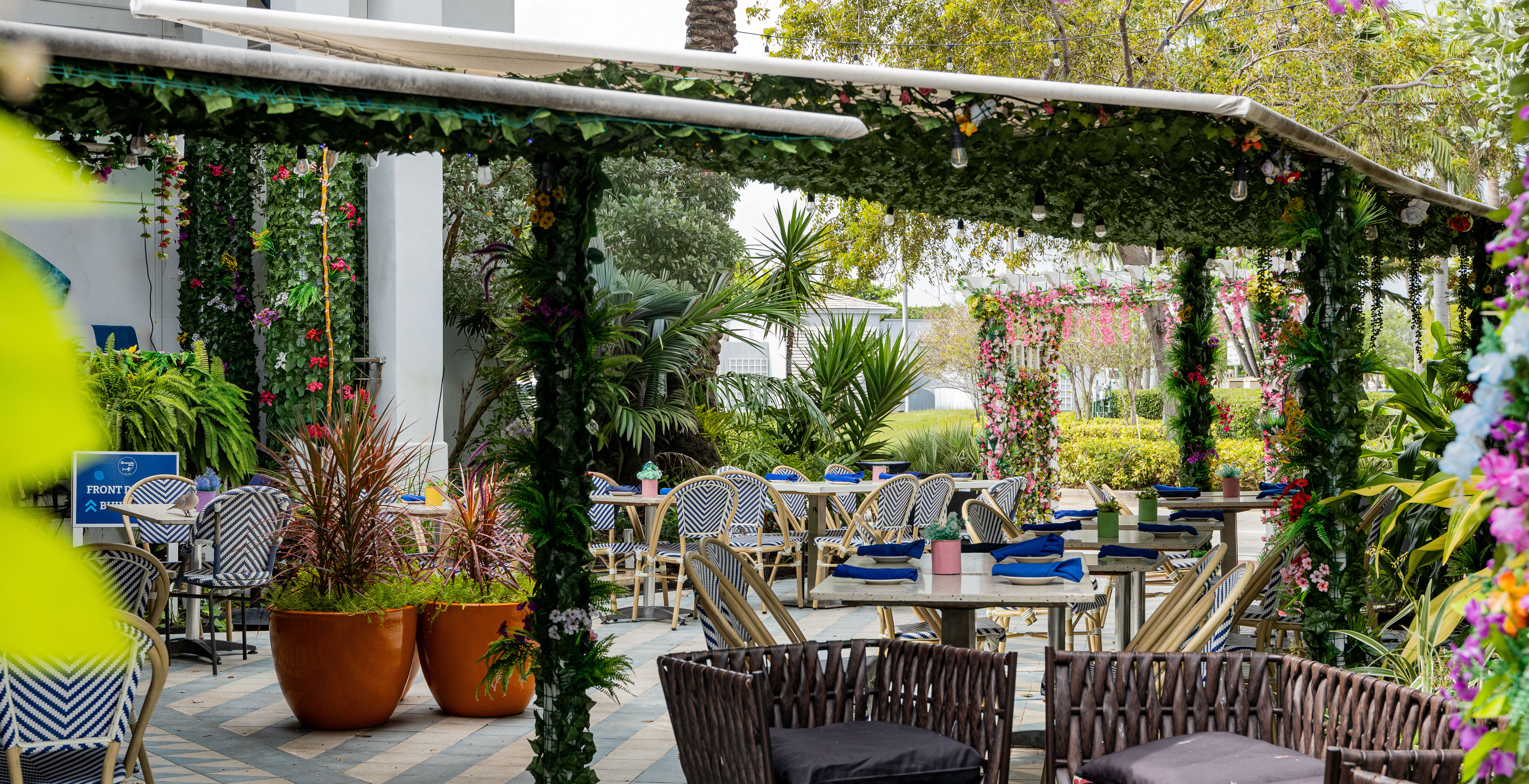 The Tavern at Oceanside Hotel - American Restaurant in Miami Beach photo
