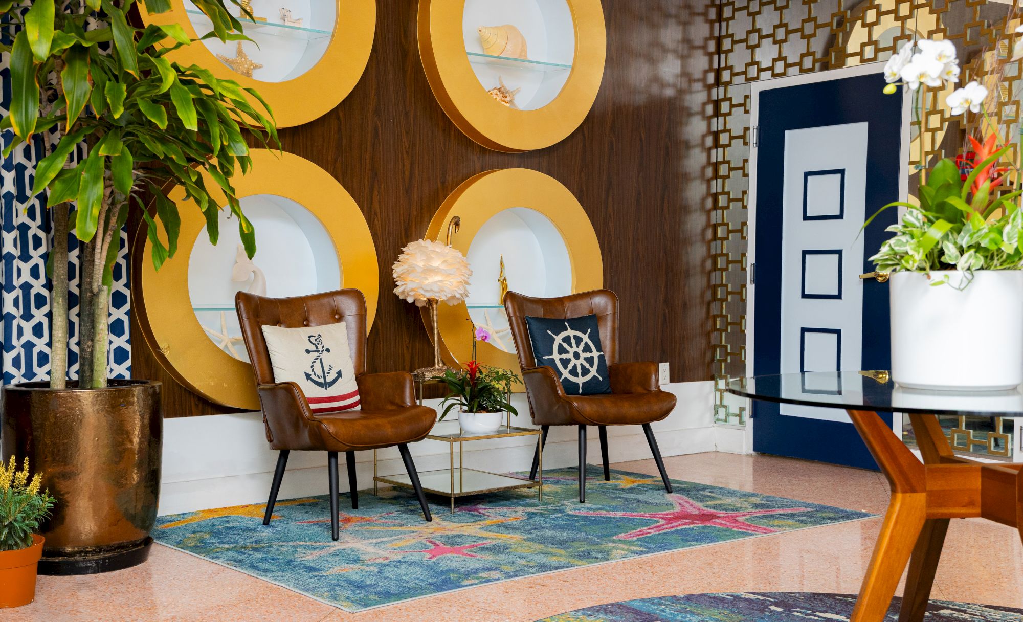 Oceanside Hotel + Suites
