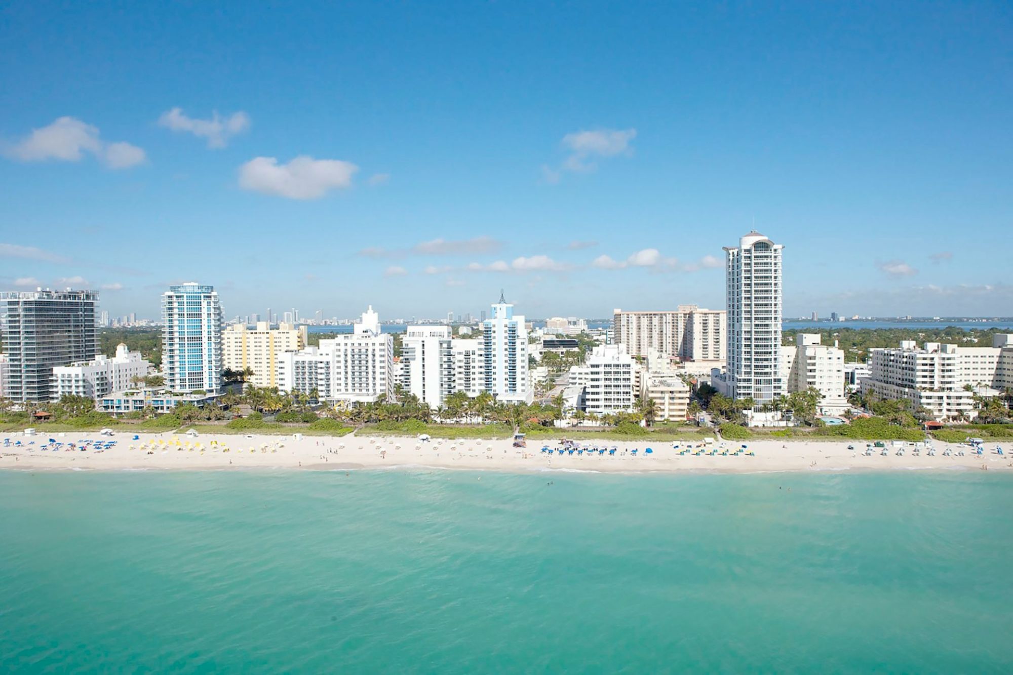 Oceanside Hotel + Suites