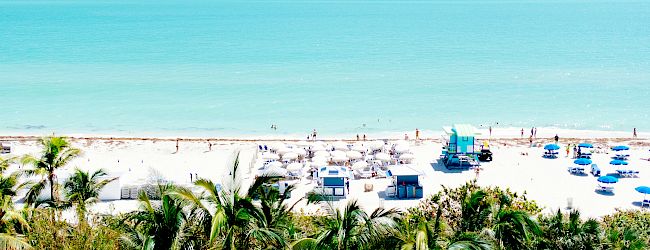 Oceanside Hotel + Suites