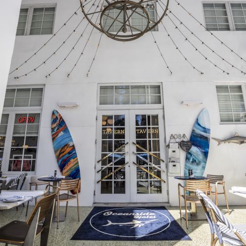 Oceanside Hotel + Suites