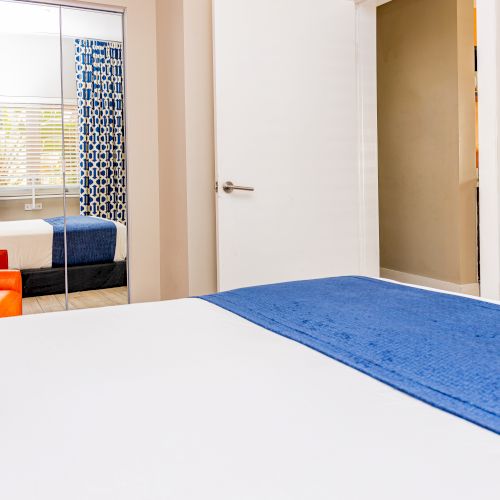 Oceanside Hotel + Suites