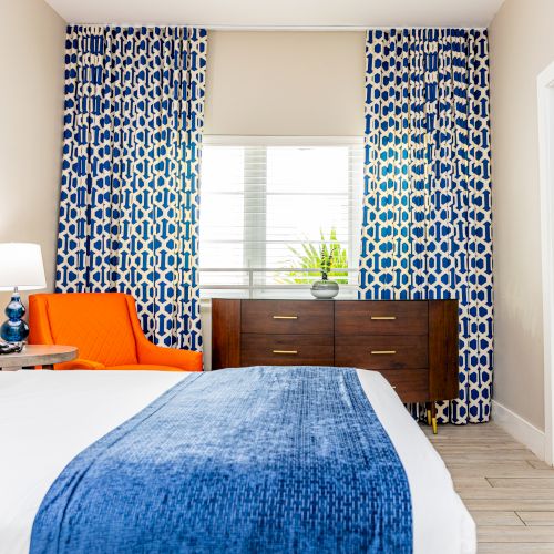 Oceanside Hotel + Suites