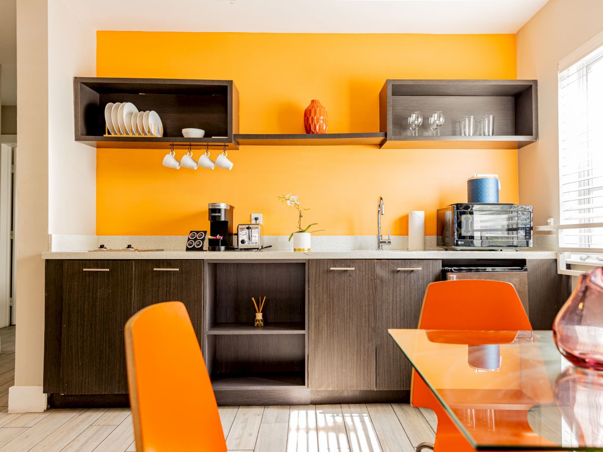 Oceanside Hotel + Suites